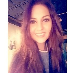 Meet your Posher, Candace